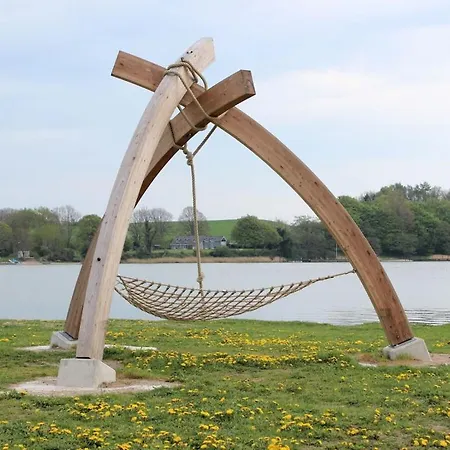 Upper Deck Comfortable *